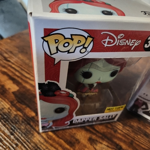 Disney Funko Pop Dapper Sally and Dapper Jack Skellington - Picture 2 of 14